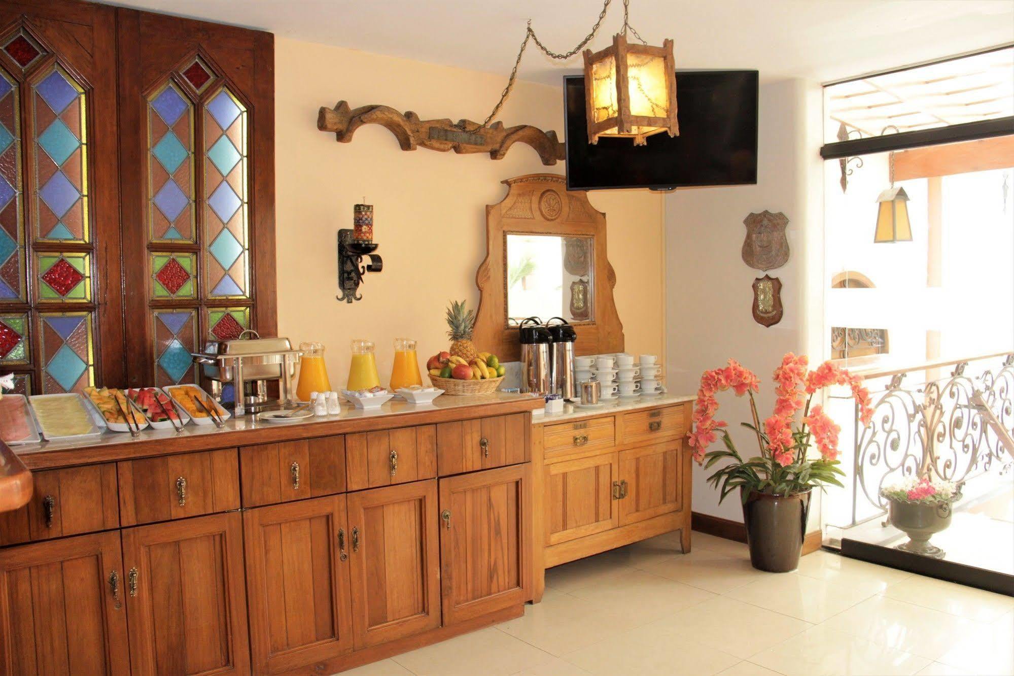 Hotel El Ducado Lima Bagian luar foto